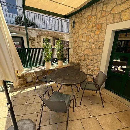 L&l Kamena House Apartament Baška Voda