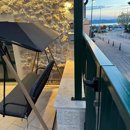 Apartment L&l Kamena House Baska Voda